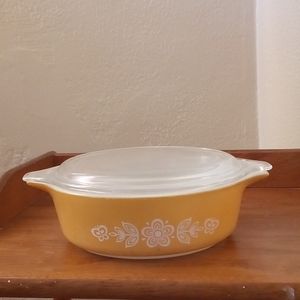 Vtg Pyrex 471-B Butterfly Gold Casserole Dish With Lid